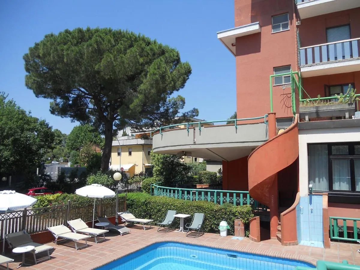 Hotel La Querceta Montecatini Terme 3*,  Italy